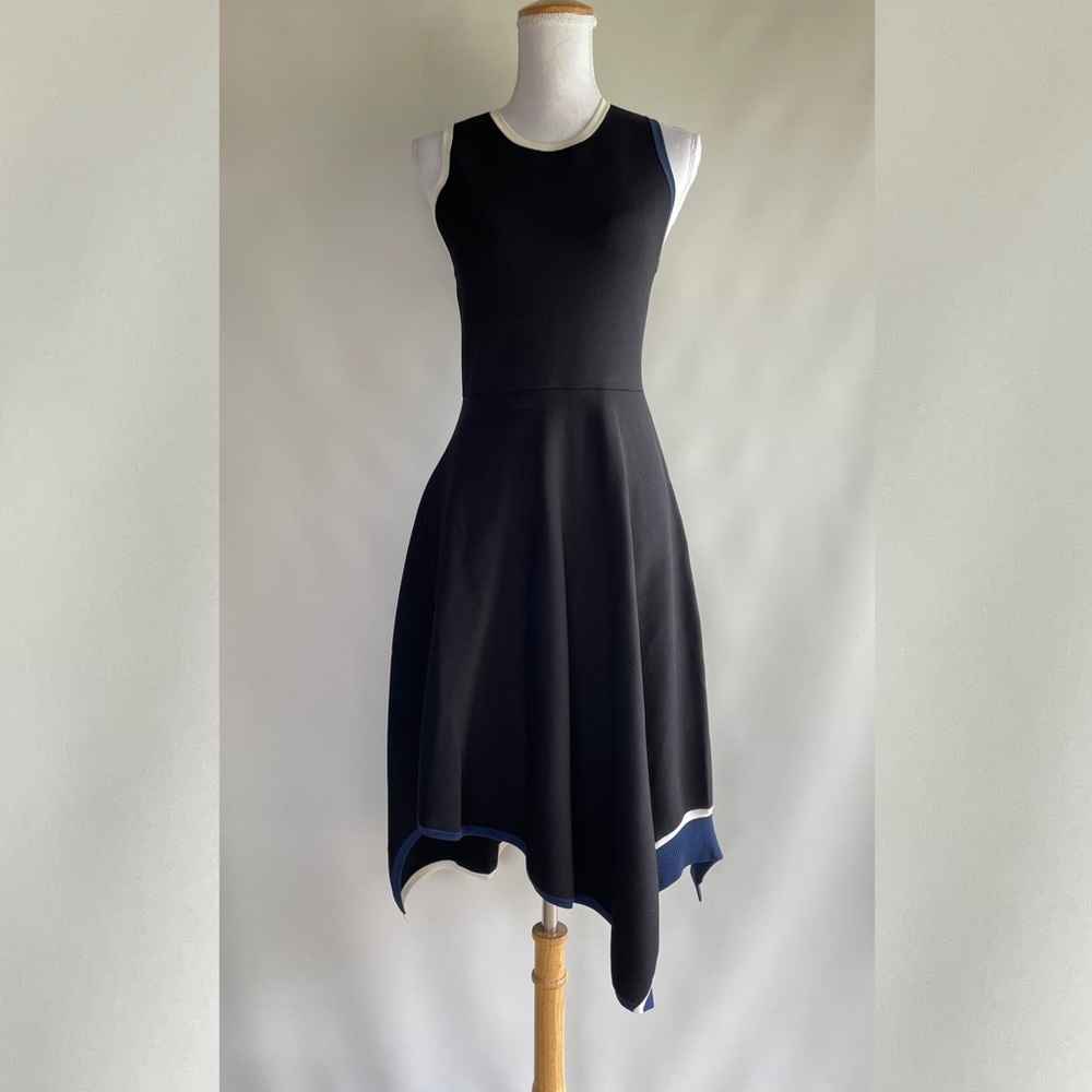 10 Crosby Derek Lam Asymmetrical Hem Knit - sz M